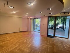 Spatiu comercial stradal Bd.Unirii stradal